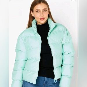 Gymshark Womens Puffer Jacket Mint Green Large Like New